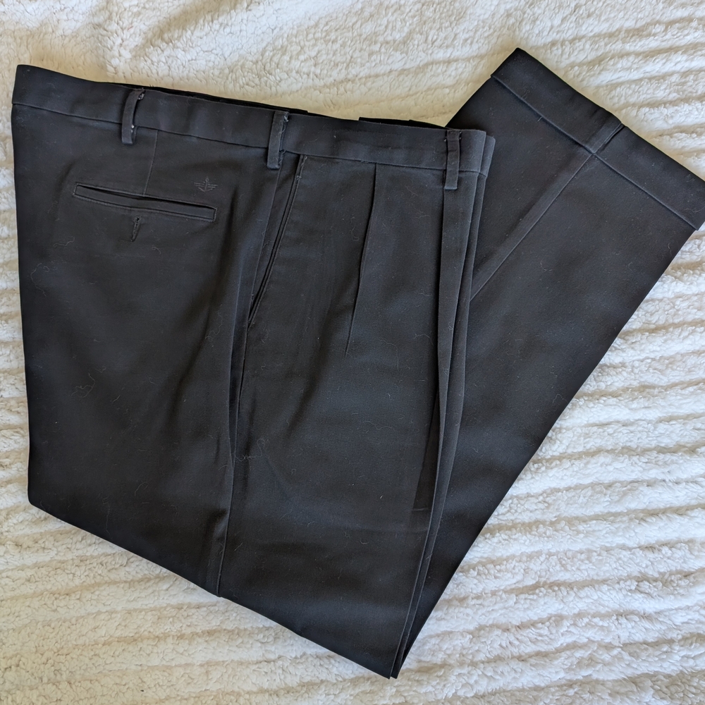 Dockers Black Relaxed Fit Dress Pants for Men W42 L30